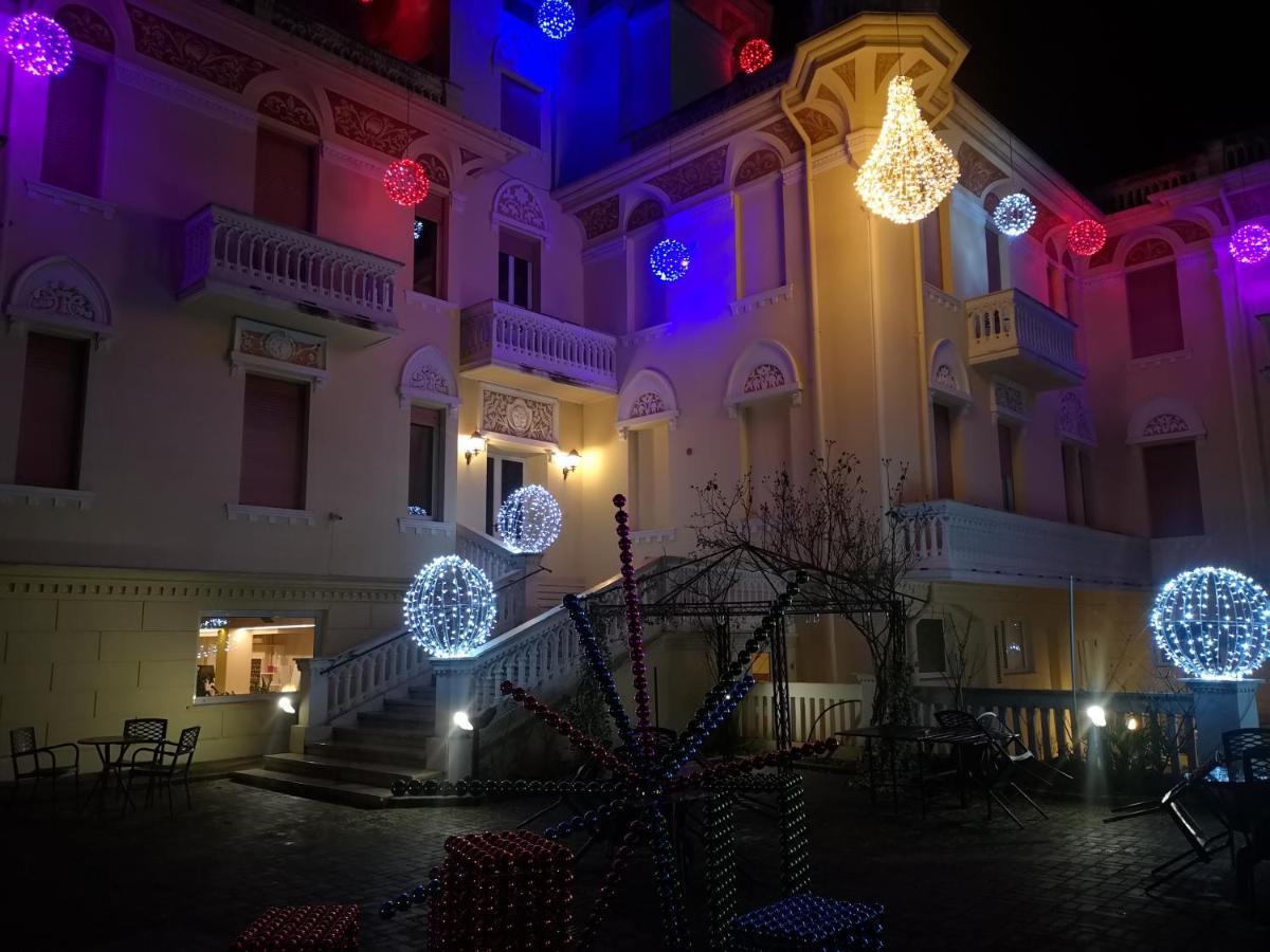 Relais Le Felci Executive Suite Spa Fiuggi Bagian luar foto